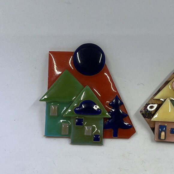 Vtg Acrylic House Pin Brooch By Lucinda Cats Lucite Whimsy Kitsch Set Of 2 - Picture 6 of 11